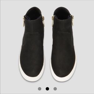 KIERA NUBUCK SNEAKER Black Kenneth Cole